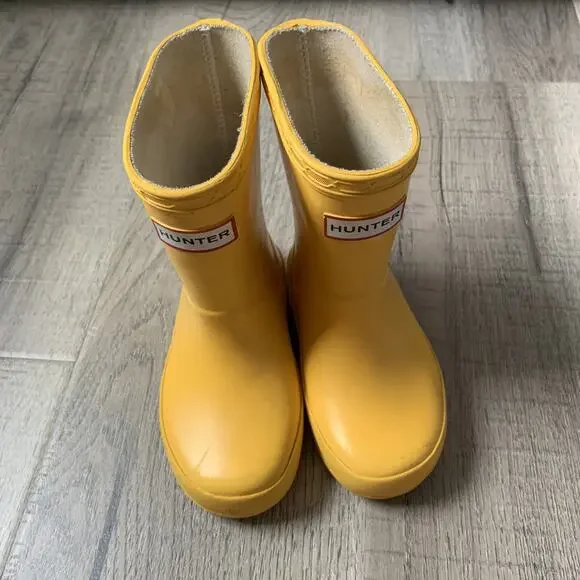 Hunter Rain Boots *PLEASE READ* - Picture 3 of 11
